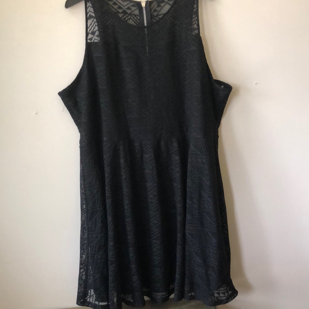 Black plus size dress